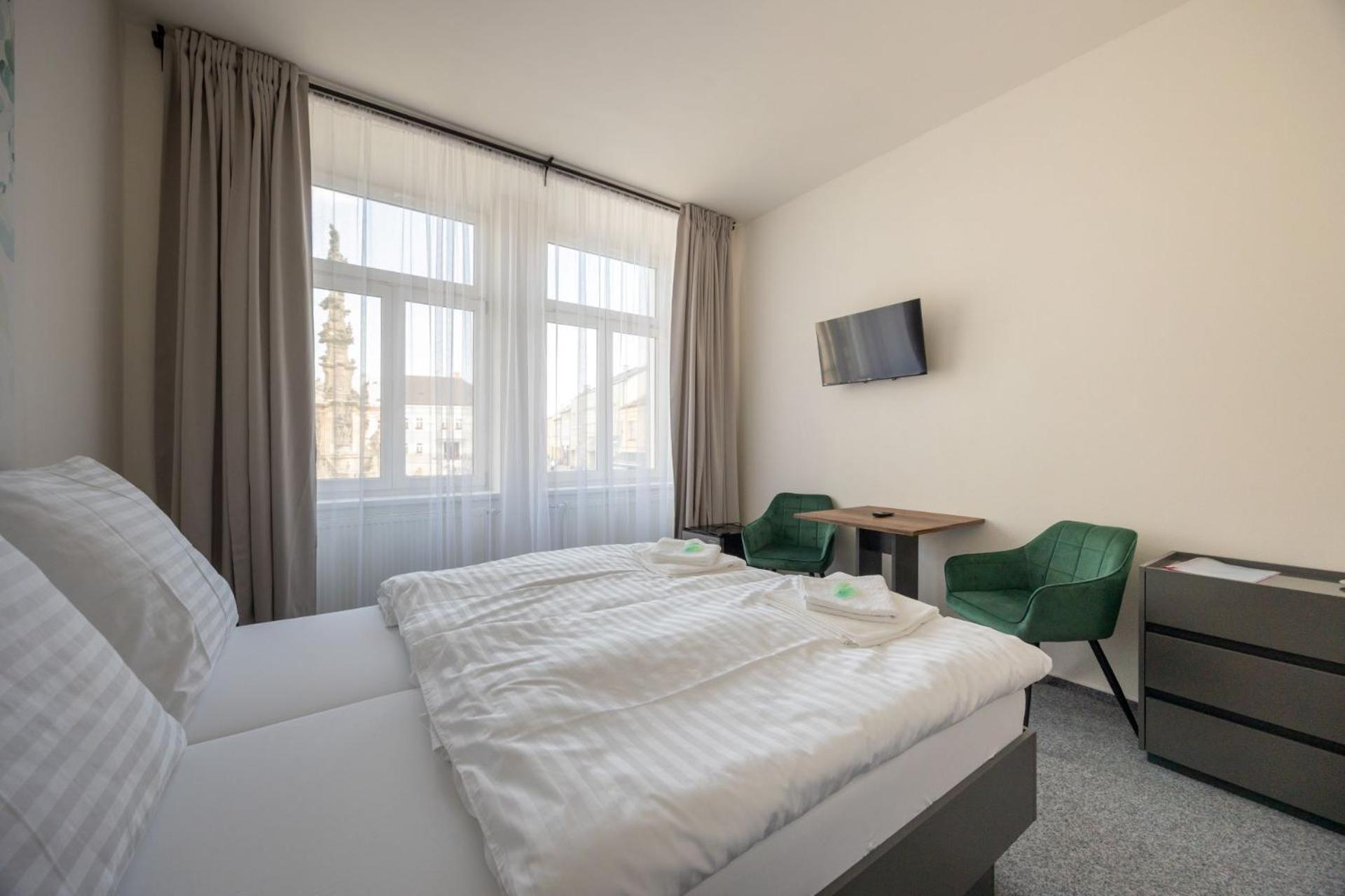 Hotel Tht Полічка Екстер'єр фото