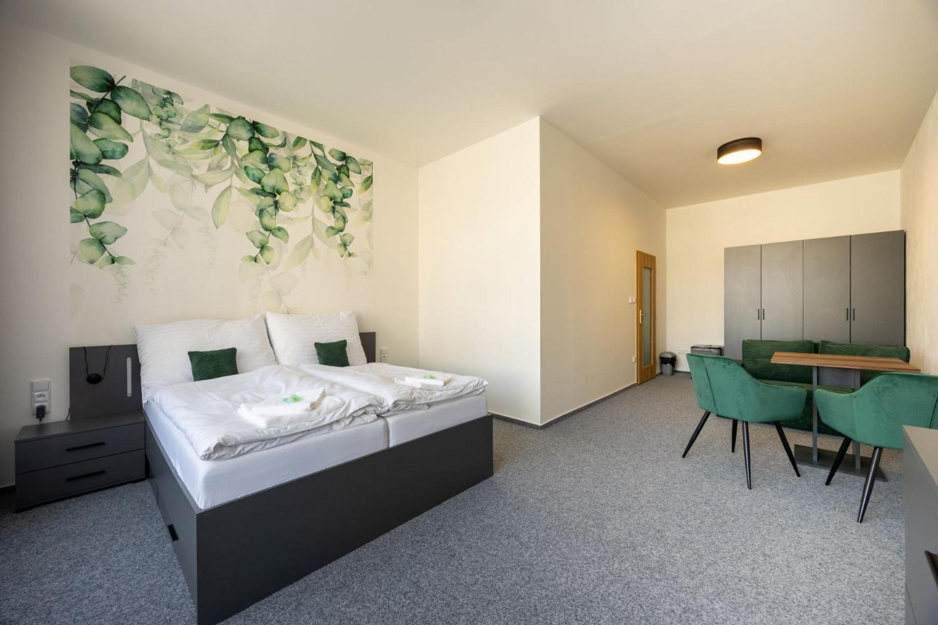 Hotel Tht Полічка Екстер'єр фото