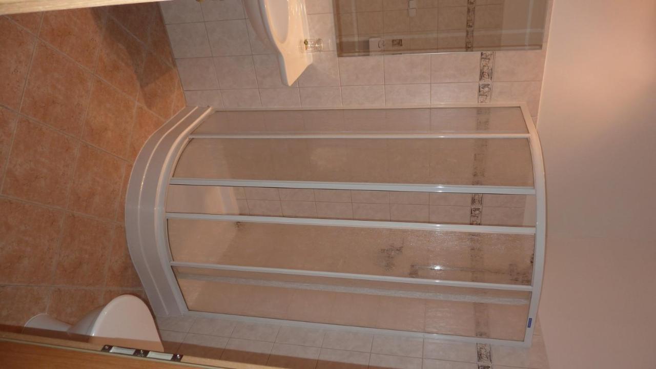 Hotel Tht Полічка Номер фото